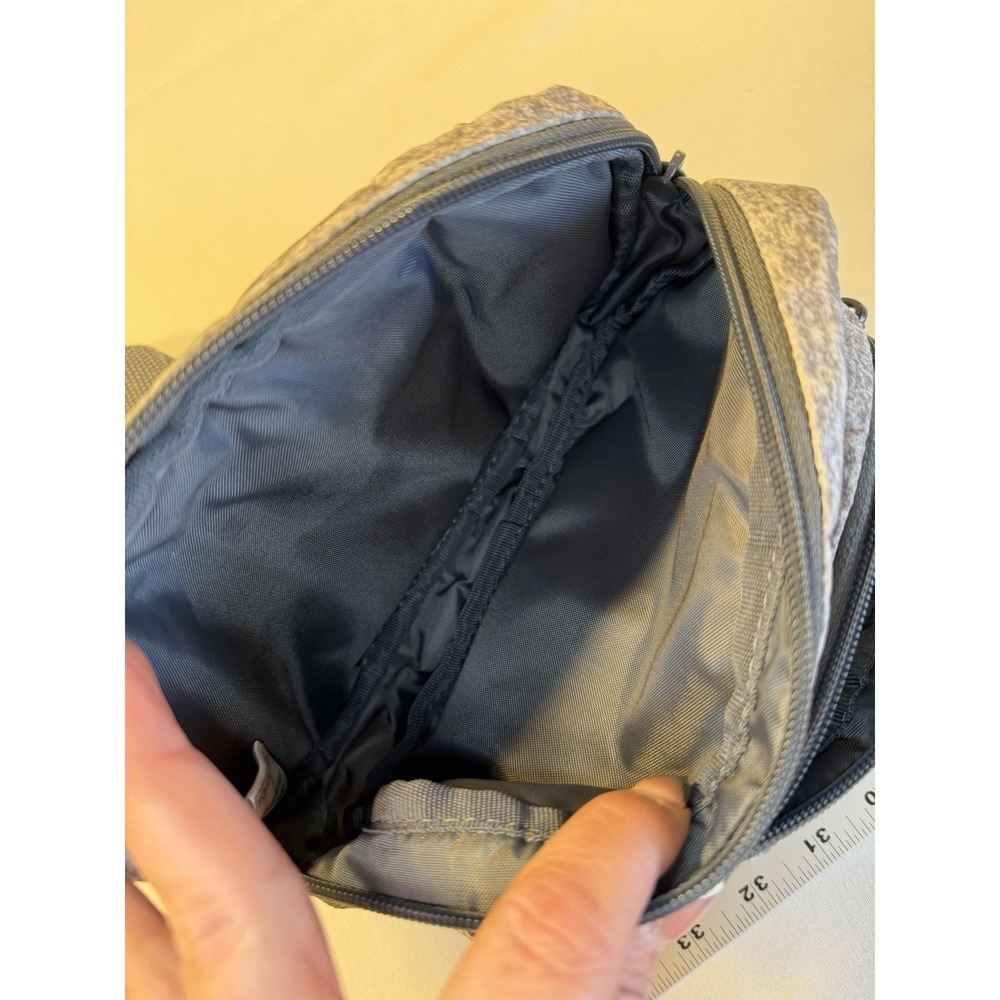 Adidas Must Have Waist Pack Fanny Pack Crossbody Bag Jersey Grey/Onix Grey - Picture 3 of 6